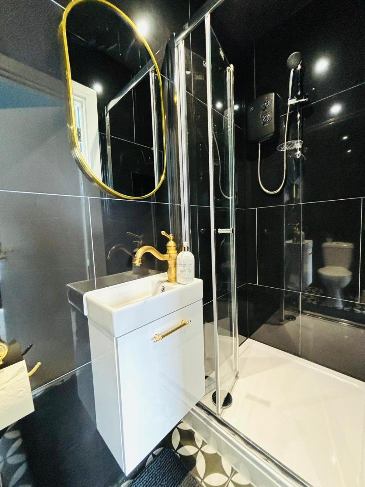 London 31 Central Studio, Ideal For Tourists Top Locations Екстериор снимка