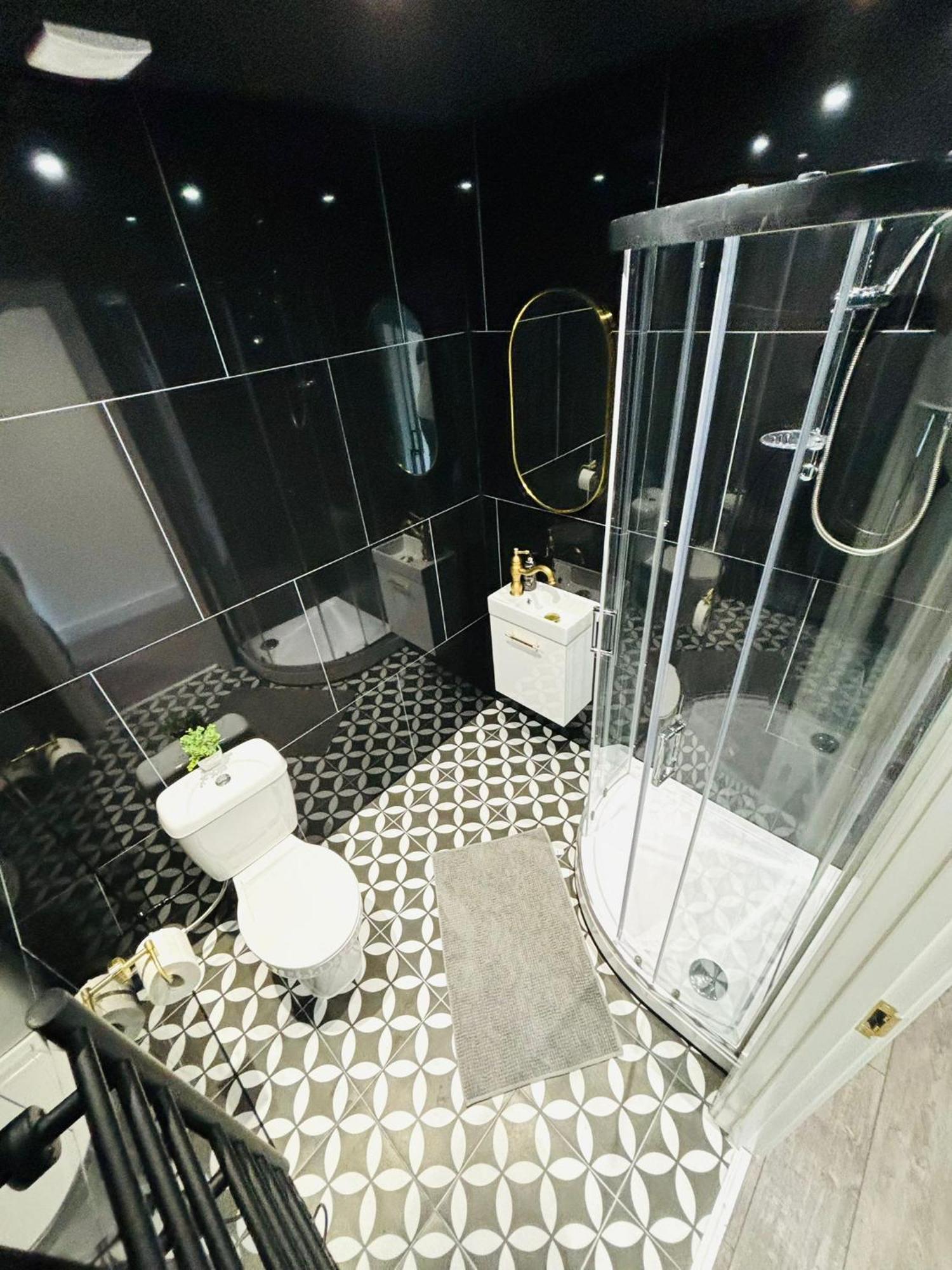 London 31 Central Studio, Ideal For Tourists Top Locations Екстериор снимка